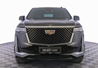 Подержанный автомобиль Cadillac Escalade Suv 2021 года (2 фото)