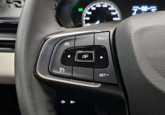 Подержанный автомобиль Kaiyi E5 2023 года (4 фото)