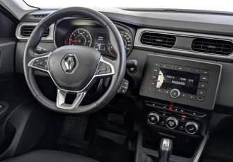 Подержанный автомобиль Renault Arkana 2021 года (28 фото)