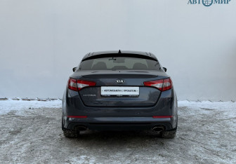 Подержанный автомобиль Kia Optima Sedan 2013 года (6 фото)