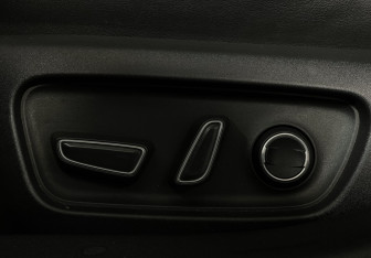 Подержанный автомобиль Toyota Camry Sedan 2024 года (15 фото)