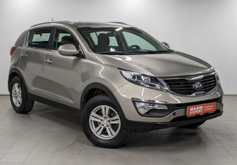 Подержанный автомобиль Kia Sportage 2012 года (3 фото)