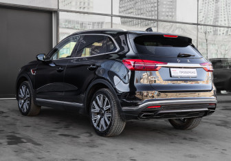 Подержанный автомобиль Hongqi HS5 2024 года (6 фото)