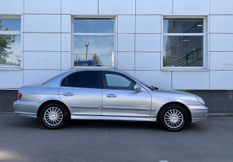 Подержанный автомобиль Hyundai Sonata 2007 года (4 фото)