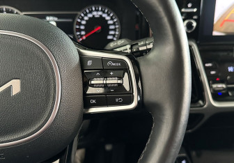 Подержанный автомобиль Kia Sorento 2023 года (16 фото)