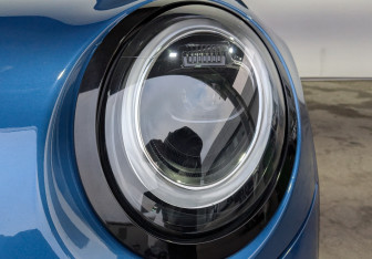 Подержанный автомобиль MINI Hatch 2021 года (11 фото)