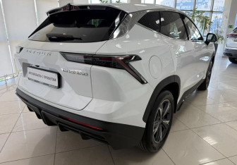 Подержанный автомобиль Jetour Dashing 2023 года (5 фото)