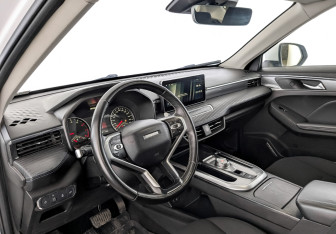 Подержанный автомобиль Haval Jolion 2022 года (16 фото)