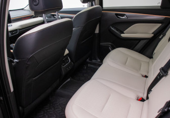 Подержанный автомобиль Haval Jolion 2025 года (11 фото)