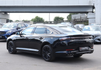 Подержанный автомобиль Geely Preface 2024 года (7 фото)