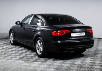 Подержанный автомобиль Audi A4 Sedan 2013 года (7 фото)