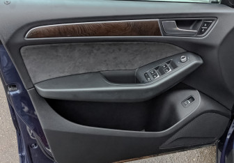 Подержанный автомобиль Audi Q5 2015 года (19 фото)