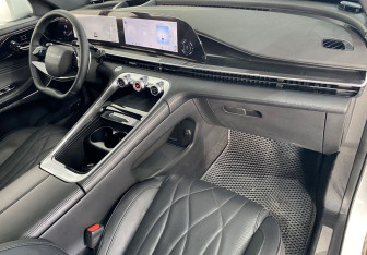 Подержанный автомобиль Exeed RX 2023 года (11 фото)