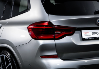 Подержанный автомобиль BMW X3 M 2019 года (17 фото)