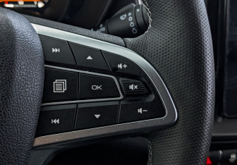 Подержанный автомобиль LADA (ВАЗ) Vesta Sedan 2025 года (28 фото)