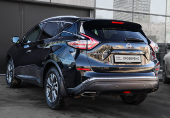 Подержанный автомобиль Nissan Murano Suv 2021 года (6 фото)