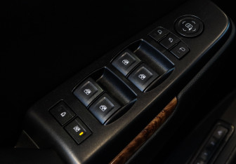 Подержанный автомобиль Chevrolet Tahoe 2018 года (22 фото)