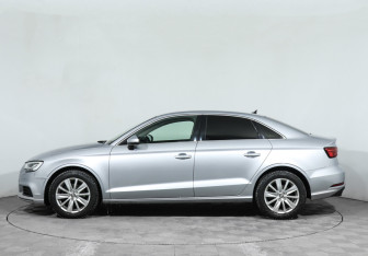 Подержанный автомобиль Audi A3 Sedan 2020 года (8 фото)