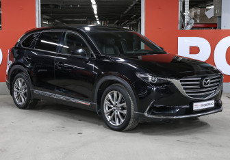 Подержанный автомобиль Mazda CX-9 2018 года (3 фото)