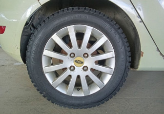 Подержанный автомобиль Ford Fiesta Hatchback 2008 года (17 фото)