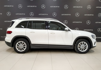 Подержанный автомобиль Mercedes-Benz GLB 2021 года (4 фото)