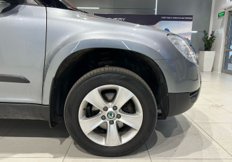 Подержанный автомобиль Skoda Yeti 2012 года (8 фото)