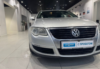 Подержанный автомобиль Volkswagen Passat Wagon 2007 года (8 фото)