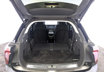 Новый Hongqi E-HS9 2021 (9 фото)