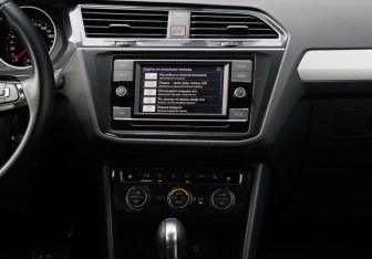 Подержанный автомобиль Volkswagen Tiguan 2017 года (11 фото)