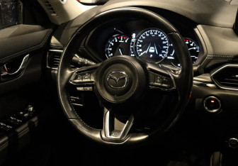 Подержанный автомобиль Mazda CX-5 2019 года (13 фото)