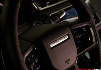 Подержанный автомобиль Land Rover Range Rover Velar 2022 года (19 фото)