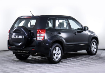 Подержанный автомобиль Suzuki Grand Vitara 2014 года (5 фото)