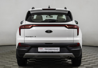 Подержанный автомобиль Москвич 3 2023 года (6 фото)