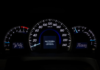 Подержанный автомобиль Toyota Camry Sedan 2012 года (16 фото)