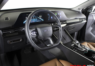 Подержанный автомобиль Omoda C5 2023 года (9 фото)