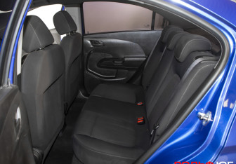 Подержанный автомобиль Chevrolet Aveo Sedan 2012 года (10 фото)