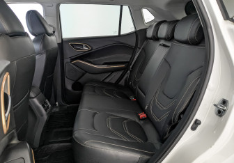 Подержанный автомобиль Москвич 3е 2023 года (18 фото)