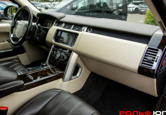 Подержанный автомобиль Land Rover Range Rover 2014 года (7 фото)