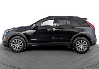 Подержанный автомобиль Cadillac XT4 2021 года (8 фото)