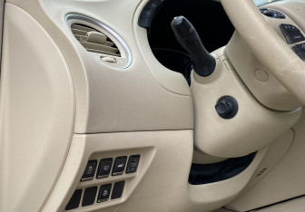 Подержанный автомобиль Infiniti JX 2013 года (22 фото)