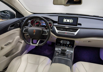 Подержанный автомобиль Hongqi H5 2022 года (16 фото)