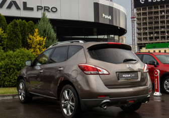 Подержанный автомобиль Nissan Murano Suv 2013 года (5 фото)