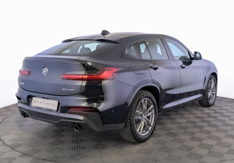 Подержанный автомобиль BMW X4 2021 года (5 фото)