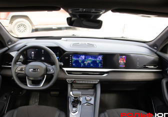 Подержанный автомобиль Geely Monjaro 2024 года (11 фото)