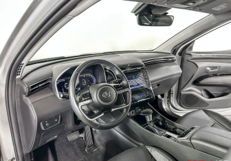 Подержанный автомобиль Hyundai Tucson 2024 года (9 фото)