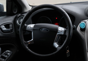 Подержанный автомобиль Ford Mondeo Wagon 2008 года (11 фото)