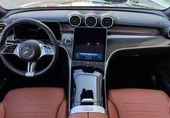 Подержанный автомобиль Mercedes-Benz GLC Coupe 2023 года (12 фото)