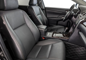 Подержанный автомобиль Toyota Camry Sedan 2015 года (23 фото)