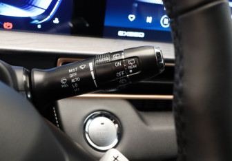 Подержанный автомобиль Exeed LX 2023 года (11 фото)