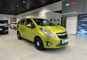 Подержанный автомобиль Chevrolet Spark 2011 года (3 фото)